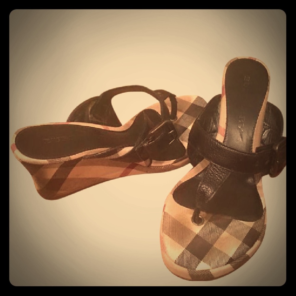 Burberry nova check sandals
